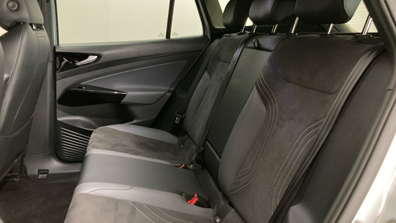 Volkswagen ID.4 109kW Life Pure 52kWh 5dr Auto [110kW Ch] Electric Estate